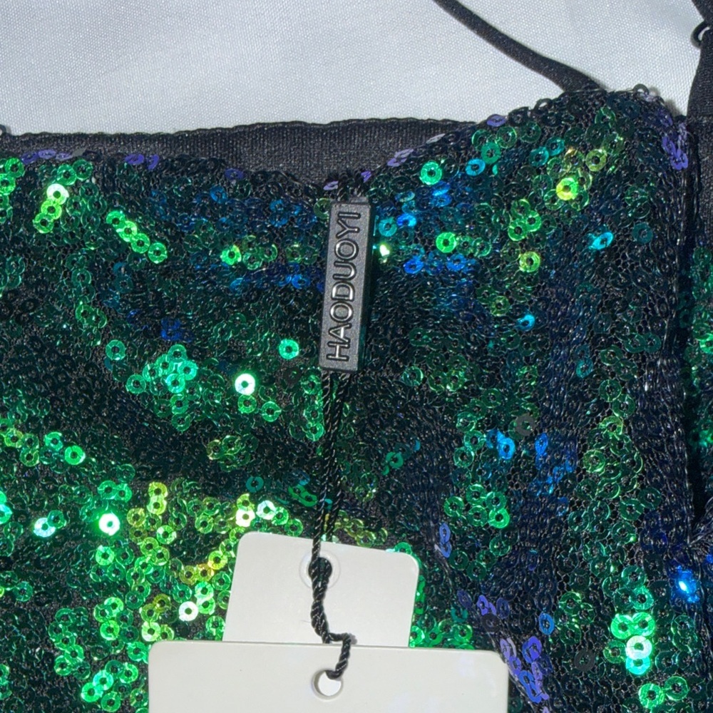 HAODUOYI Green Iridescent Sequin Top - Picture 5 of 9